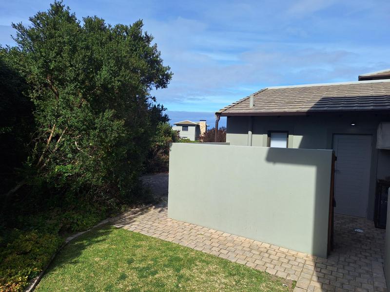 4 Bedroom Property for Sale in Hartenbos Landgoed Western Cape